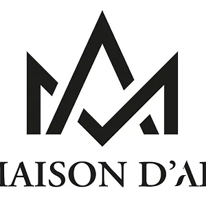 https://la-maison-darles.fr-provencehotel.com