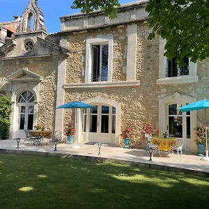 https://la-chapelle.fr-provencehotel.com