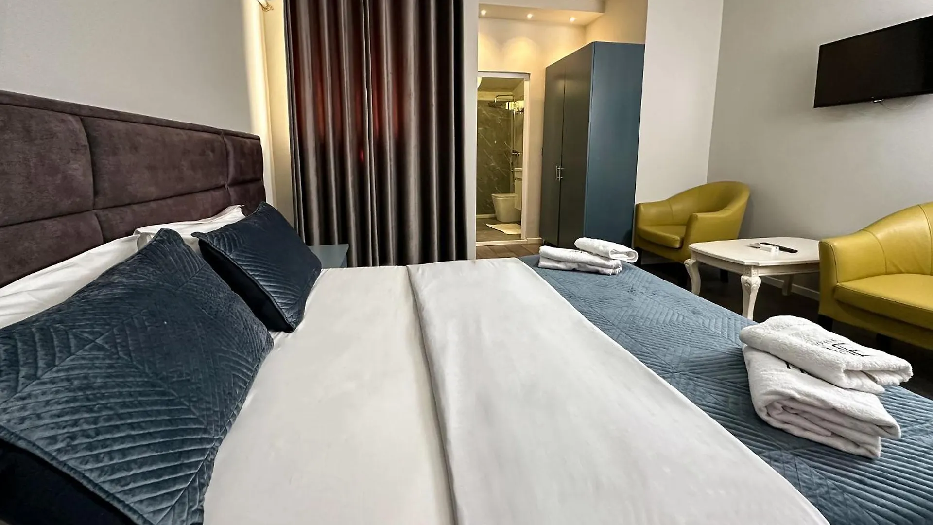 ***  Eden Hotel Tirana Albania